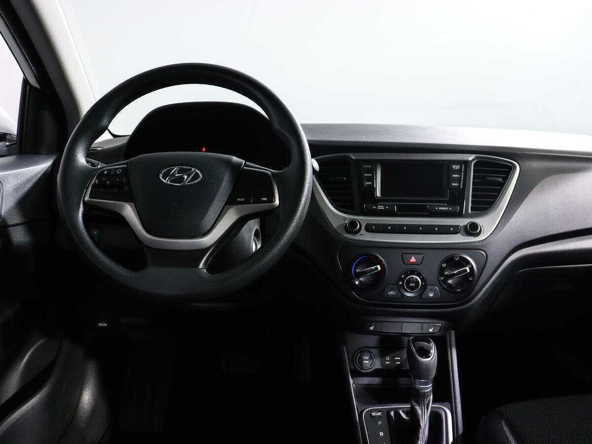 Б/У Хендай Солярис 2017 года. Фото: #9