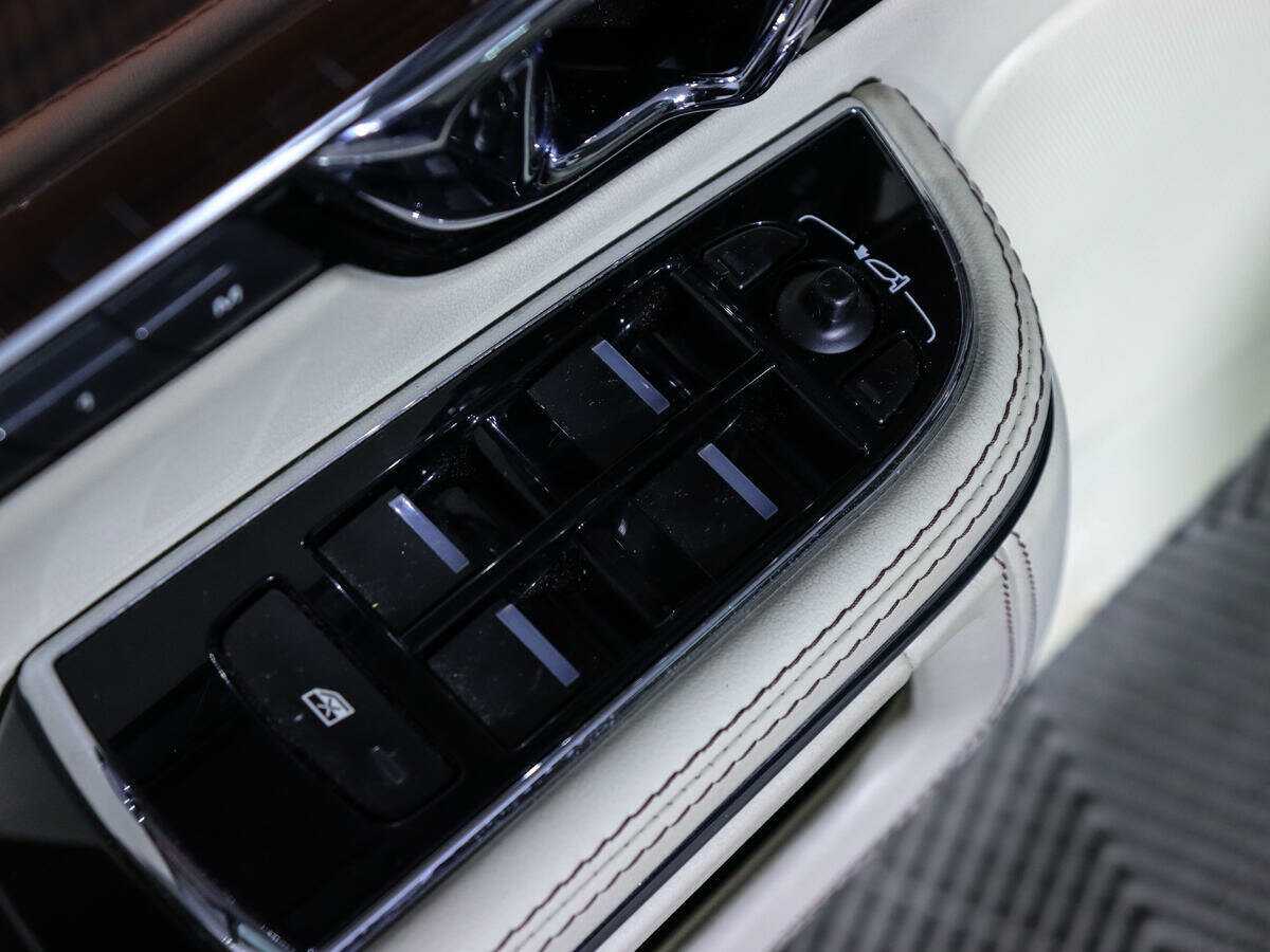 Jaguar XJ 2014 года с пробегом. Фото: #24