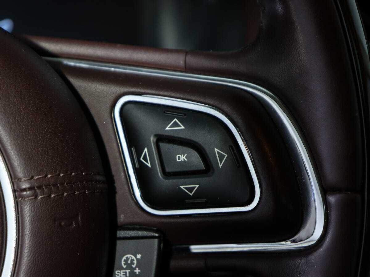 Jaguar XJ 2014 года с пробегом. Фото: #30