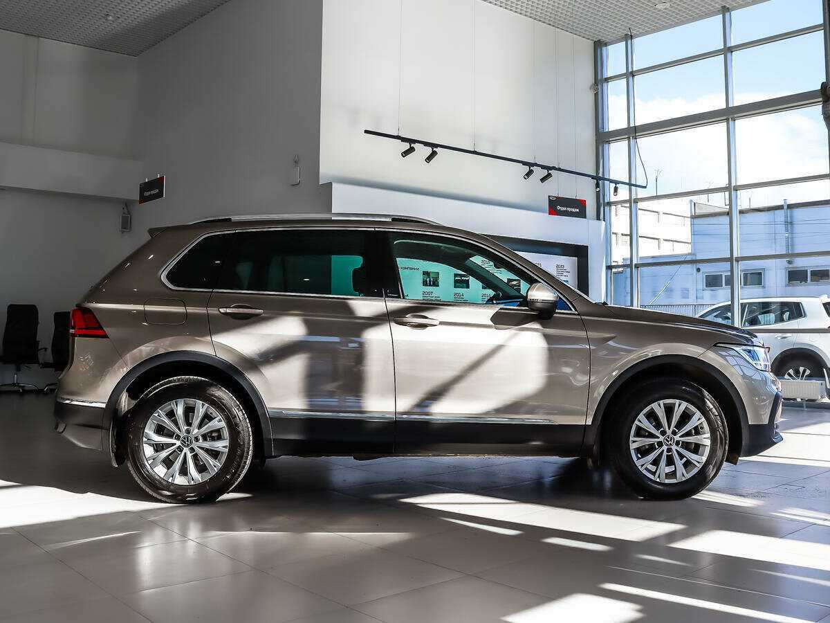 Volkswagen Tiguan 2021 года с пробегом. Фото: #3