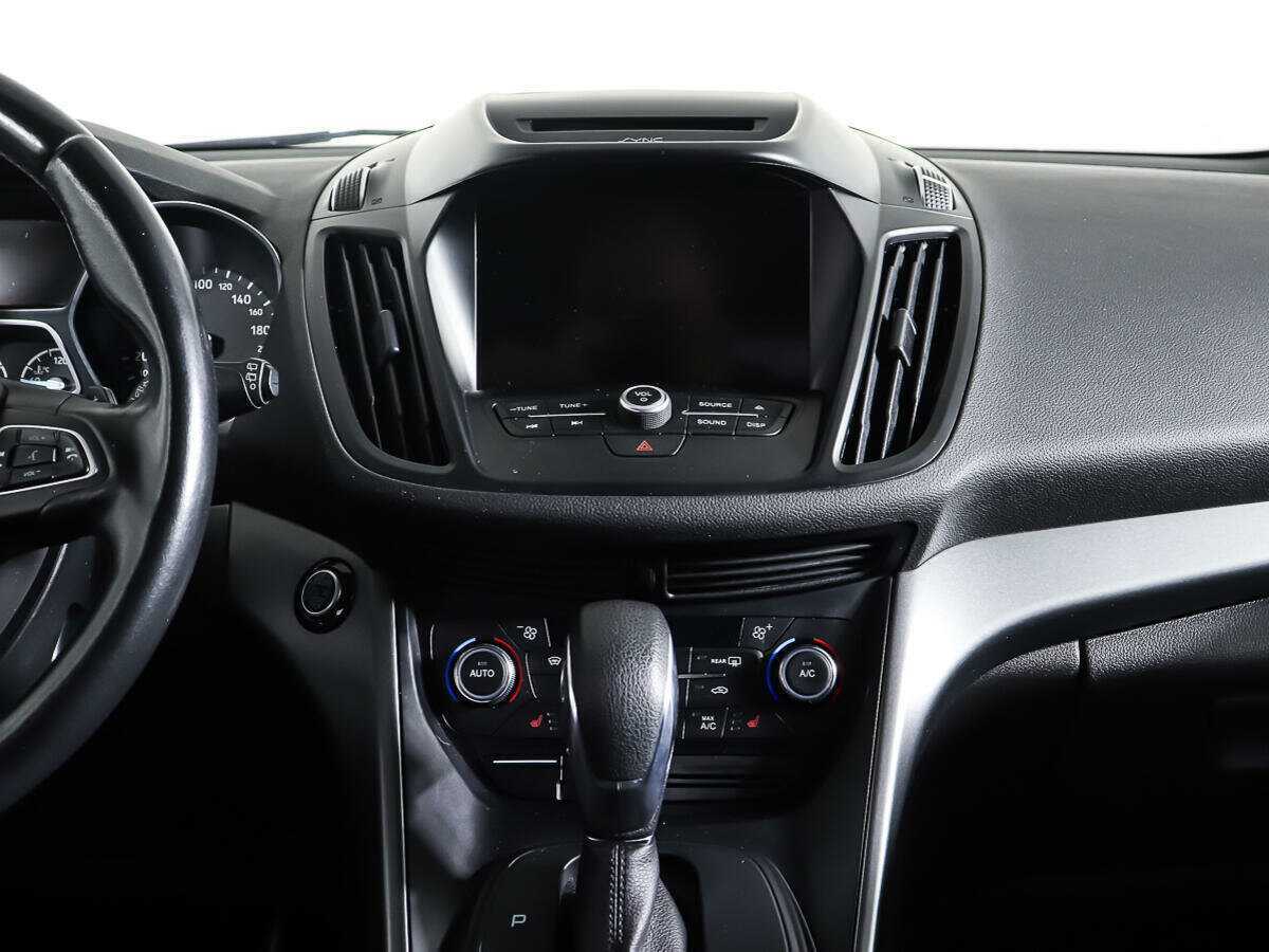 Б/У Форд Куга 2017 года. Фото: #11