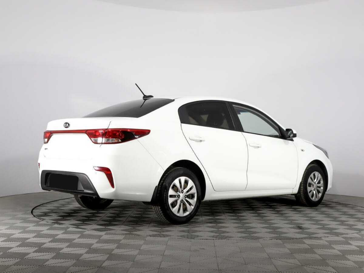 Б/У Киа Рио 2017 года. Фото: #4