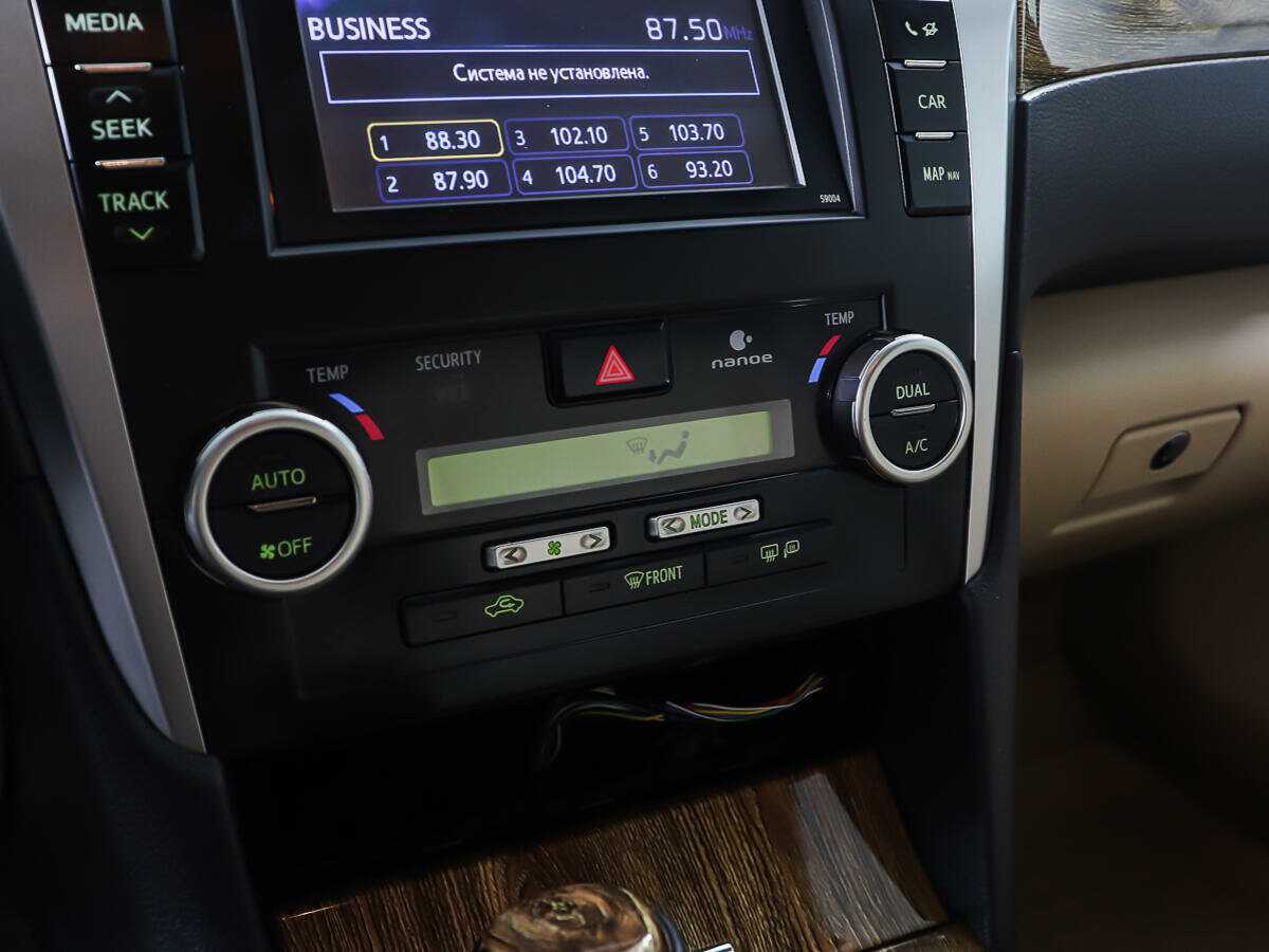 Б/У Тойота Камри 2014 года. Фото: #20