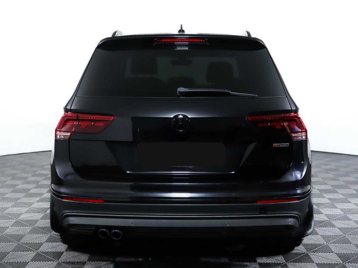 Volkswagen Tiguan 2018 года с пробегом. Фото: #5