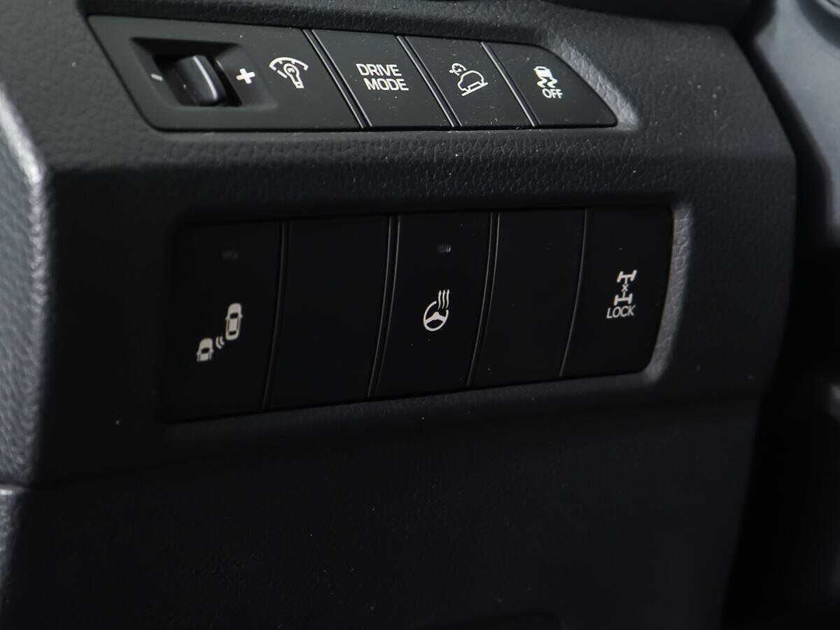 Б/У Хендай Санта Фе 2016 года. Фото: #13