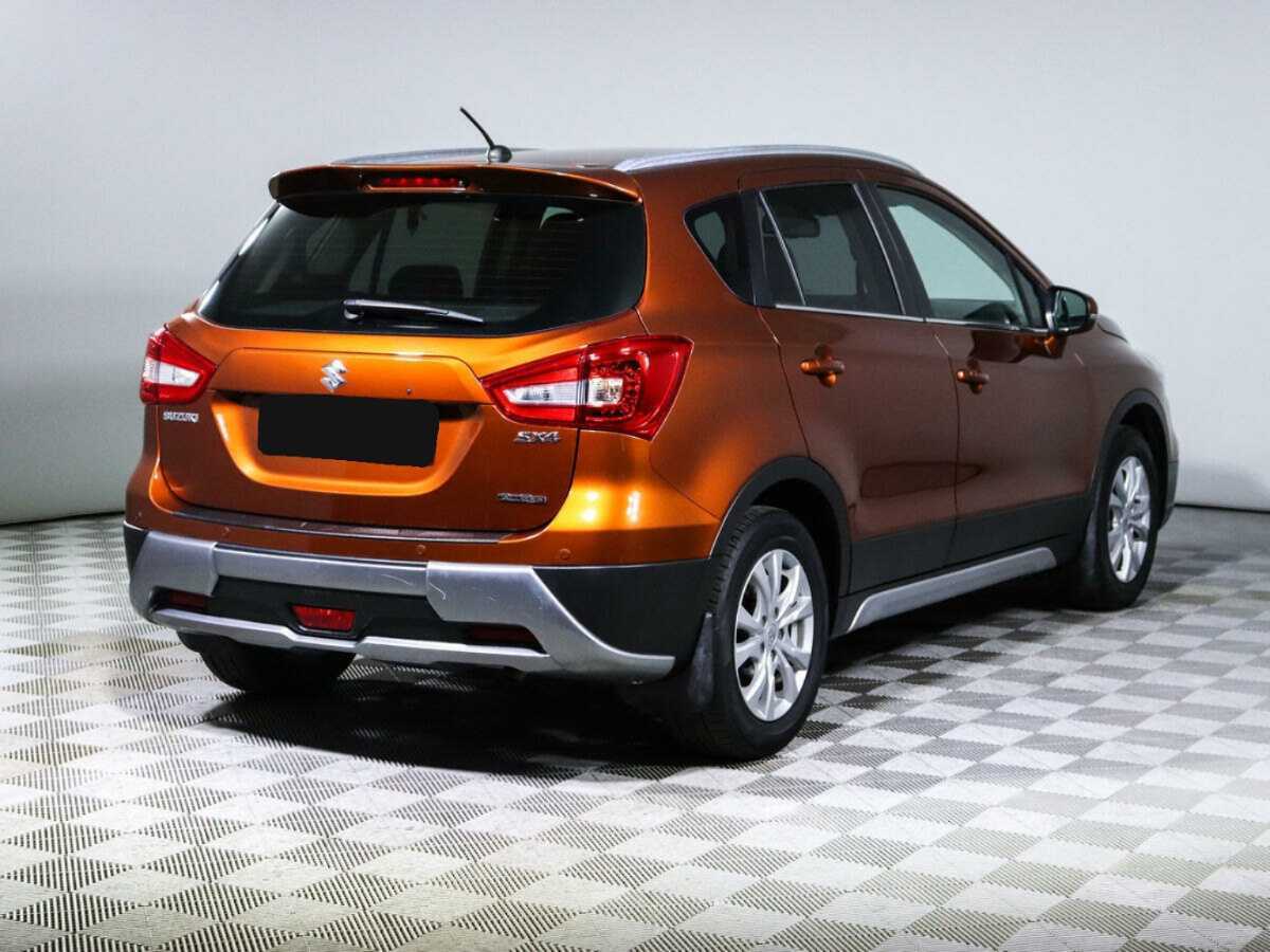 Б/У Сузуки С-Икс4 2017 года. Фото: #3