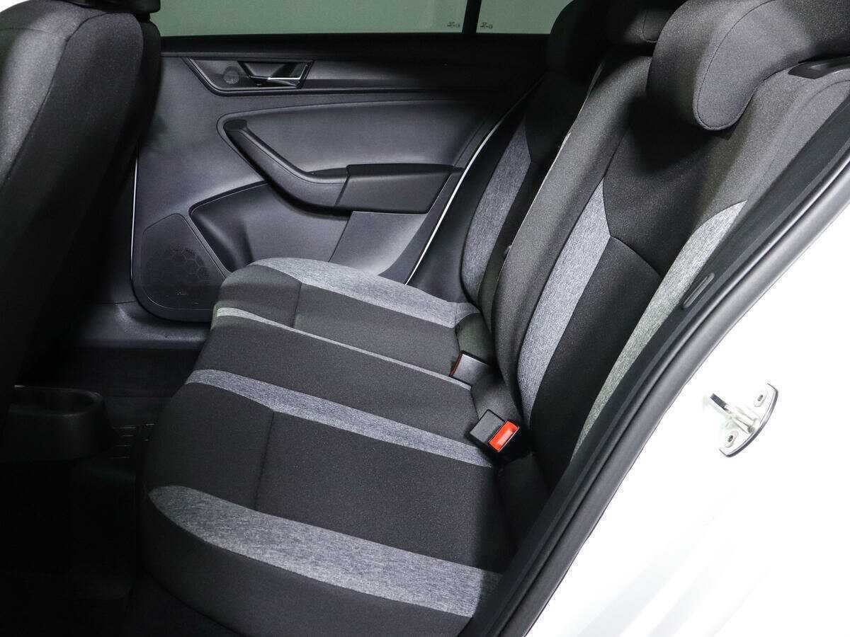 Б/У Шкода Рапид 2021 года. Фото: #8