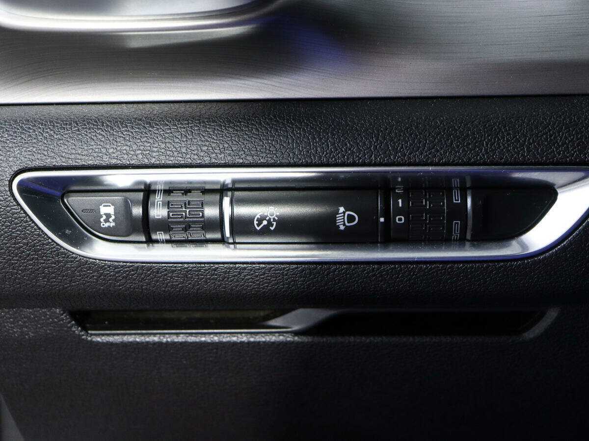 Б/У Джили Кулрэй 2021 года. Фото: #13