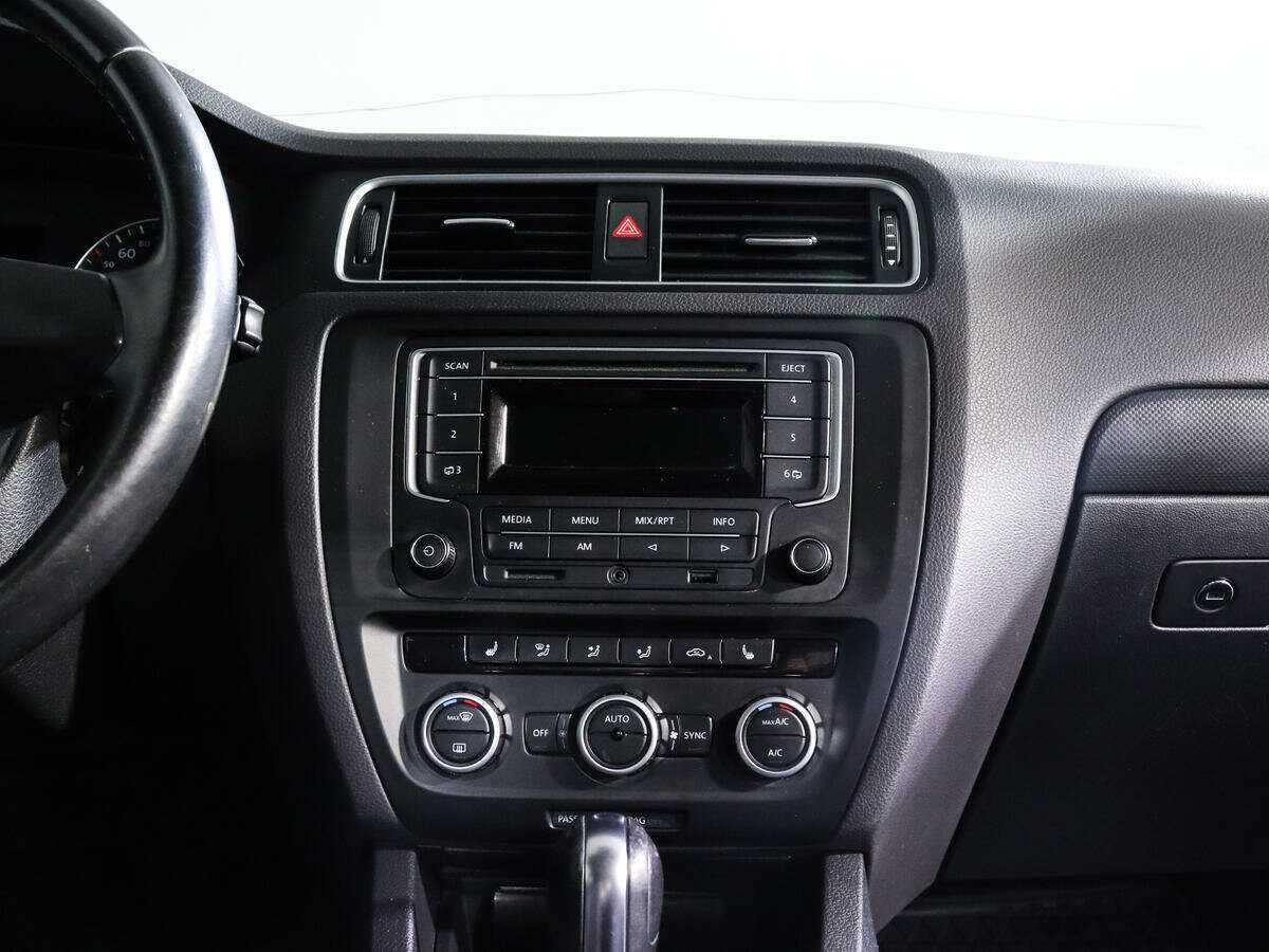 Б/У Фольксваген Джетта 2014 года. Фото: #12