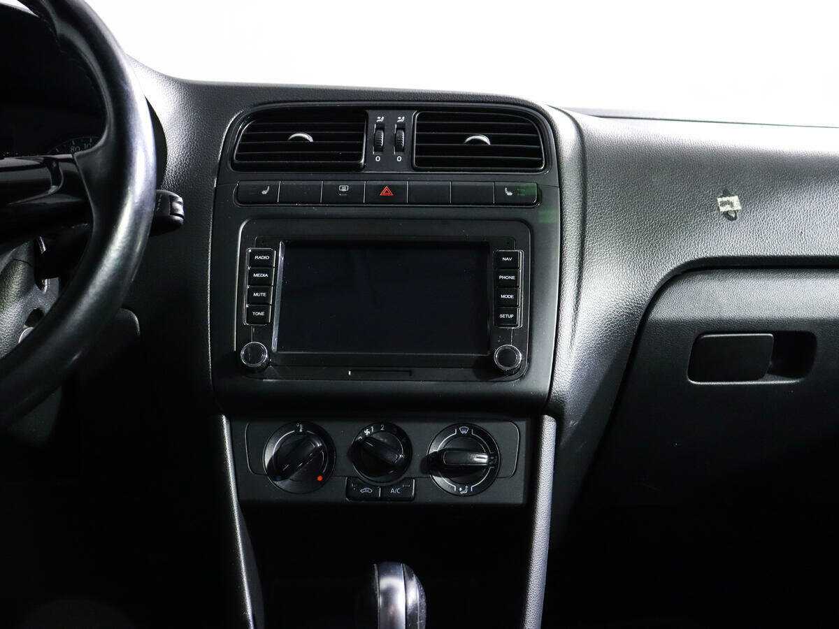 Б/У Фольксваген Поло 2016 года. Фото: #11