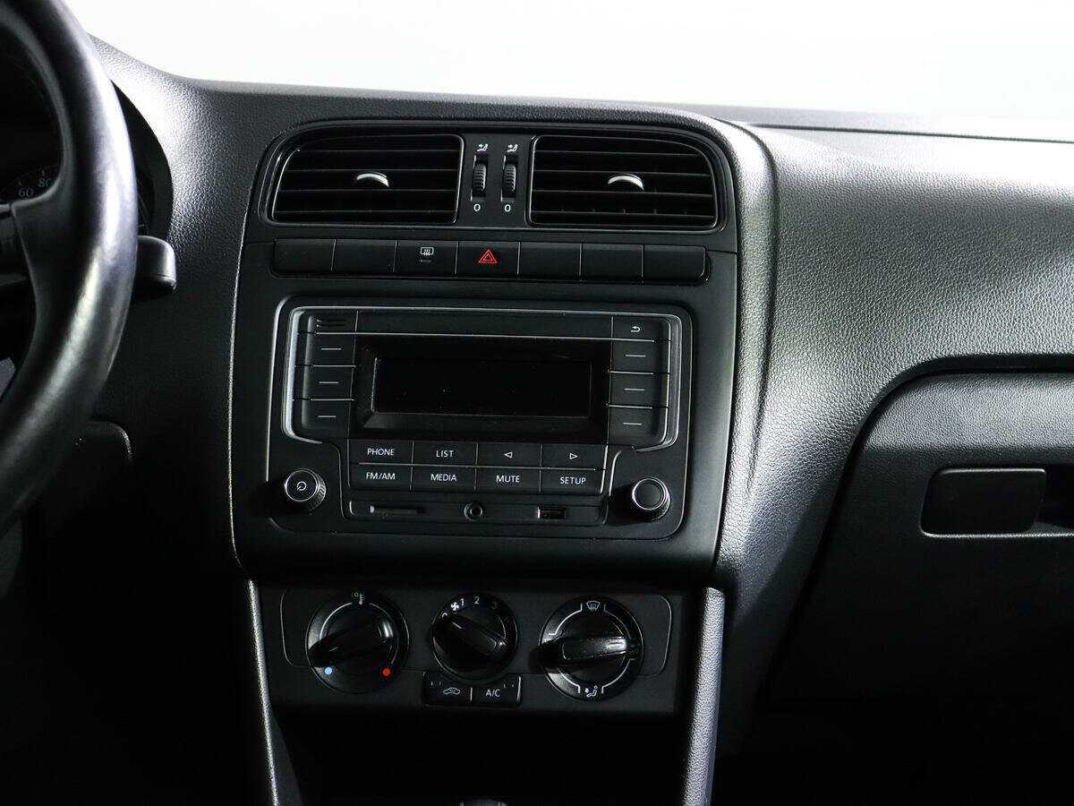 Б/У Фольксваген Поло 2018 года. Фото: #10