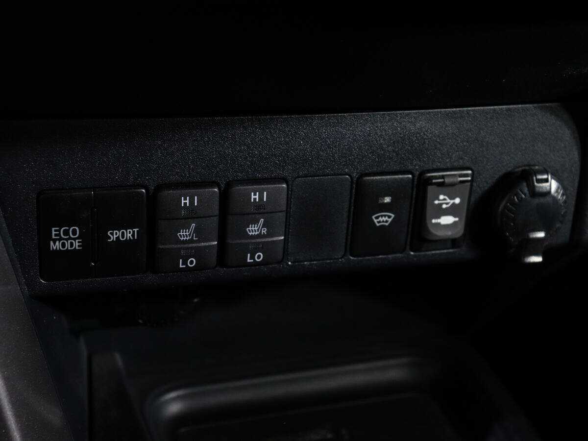 Toyota RAV4 2015 года с пробегом. Фото: #19