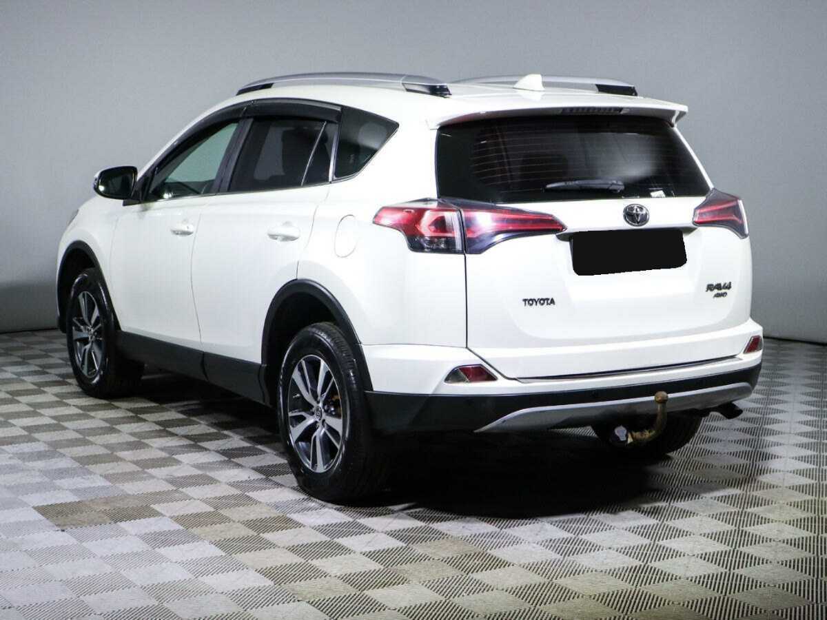 Toyota RAV4 2017 года с пробегом. Фото: #5