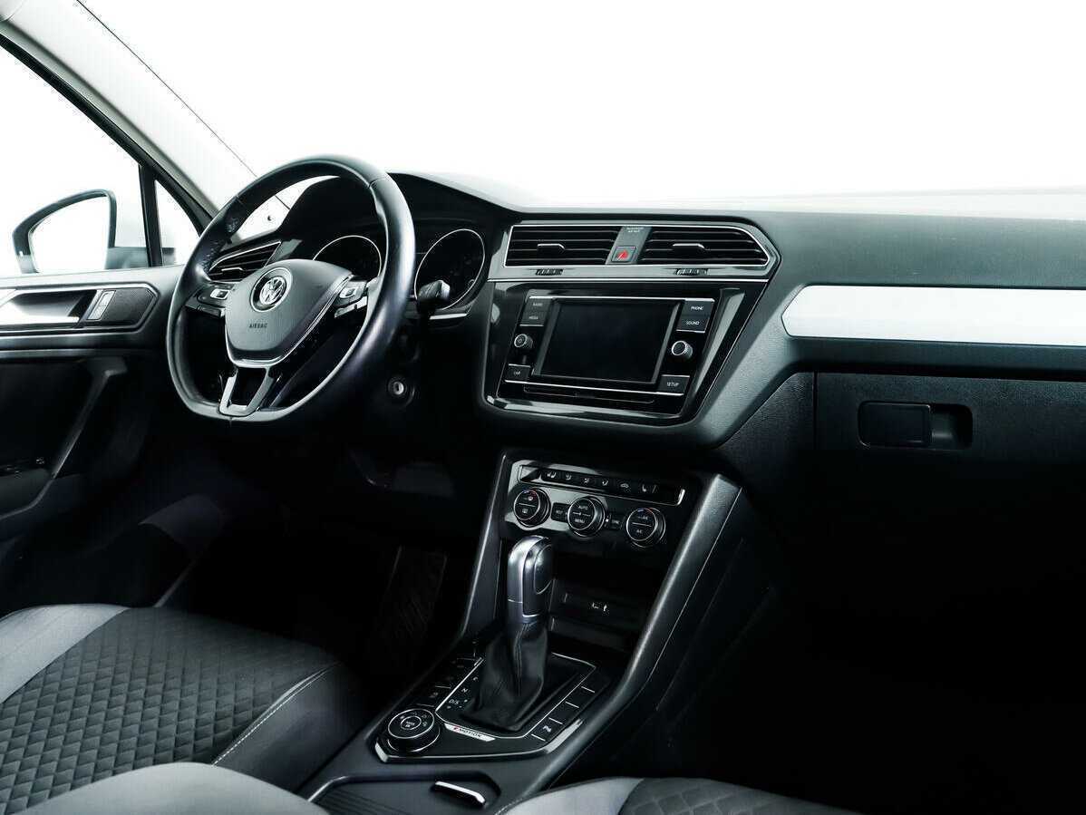 Volkswagen Tiguan 2017 года с пробегом. Фото: #8