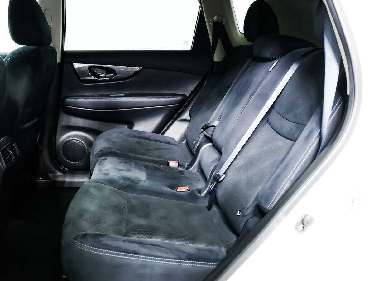 Б/У Ниссан Икс-Трейл 2017 года. Фото: #10