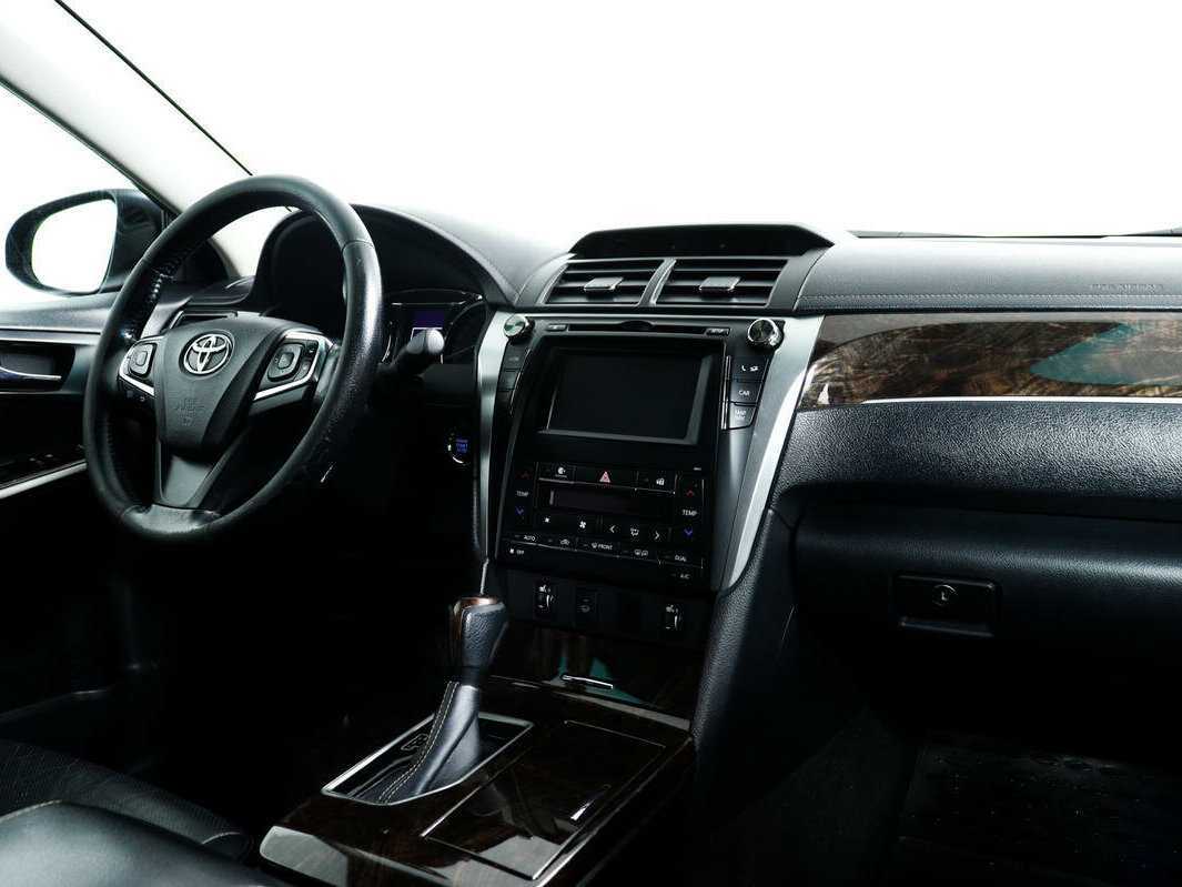 Б/У Тойота Камри 2016 года. Фото: #8