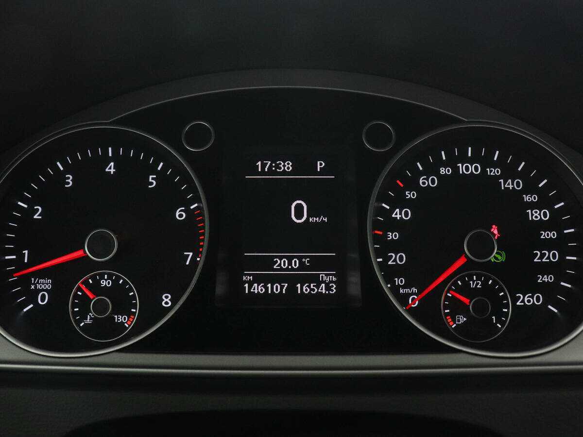 Б/У Фольксваген Пассат 2014 года. Фото: #10