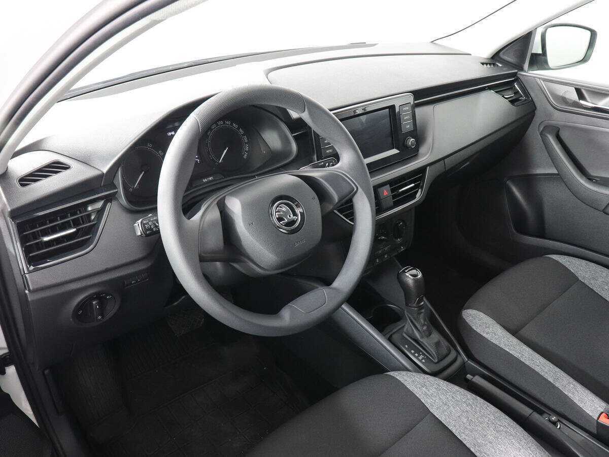 Б/У Шкода Рапид 2021 года. Фото: #8