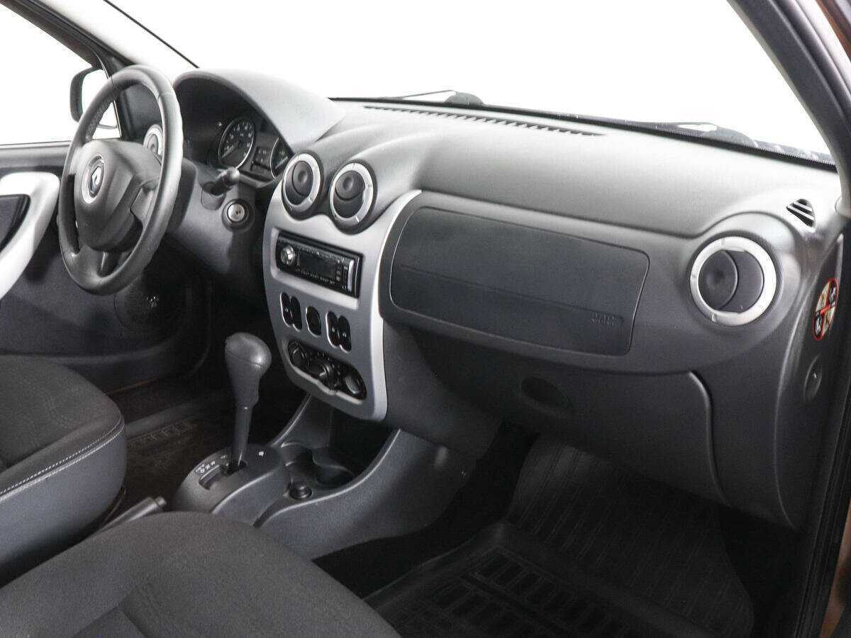 Б/У Рено Сандеро 2013 года. Фото: #5