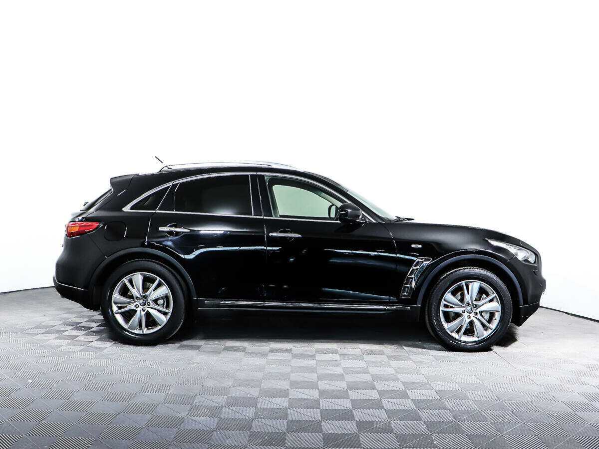 Infiniti FX 2013 года с пробегом. Фото: #3