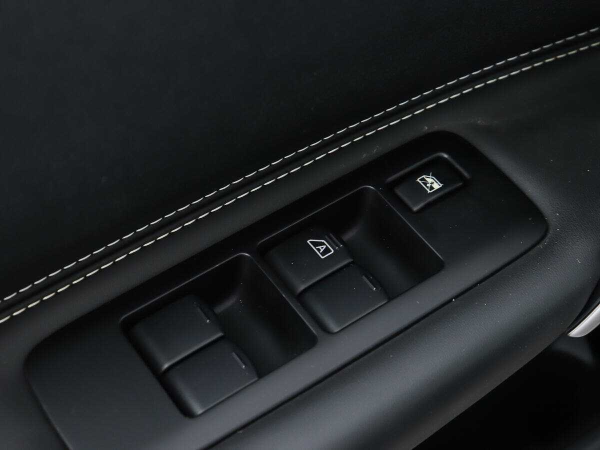 Б/У Ниссан Кашкай 2012 года. Фото: #17