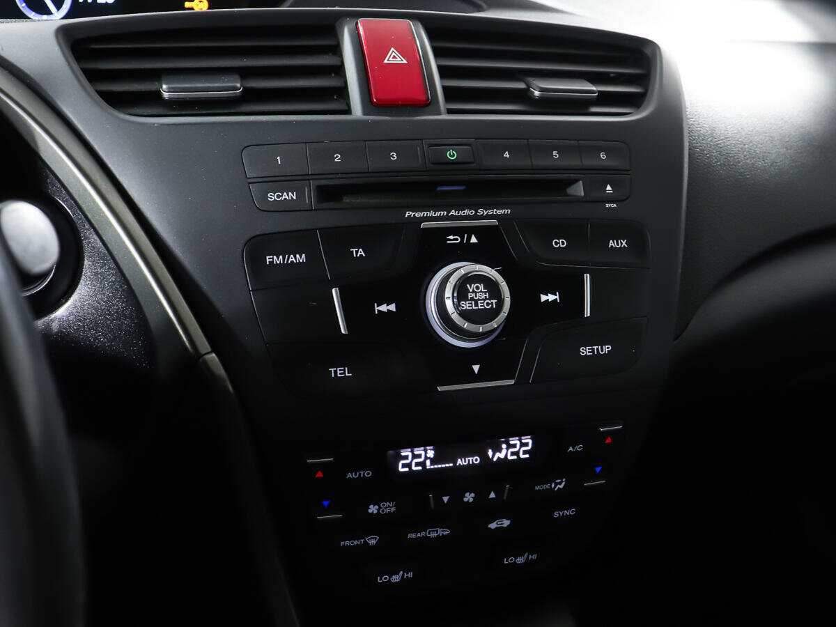 Б/У Хонда Цивик 2013 года. Фото: #20