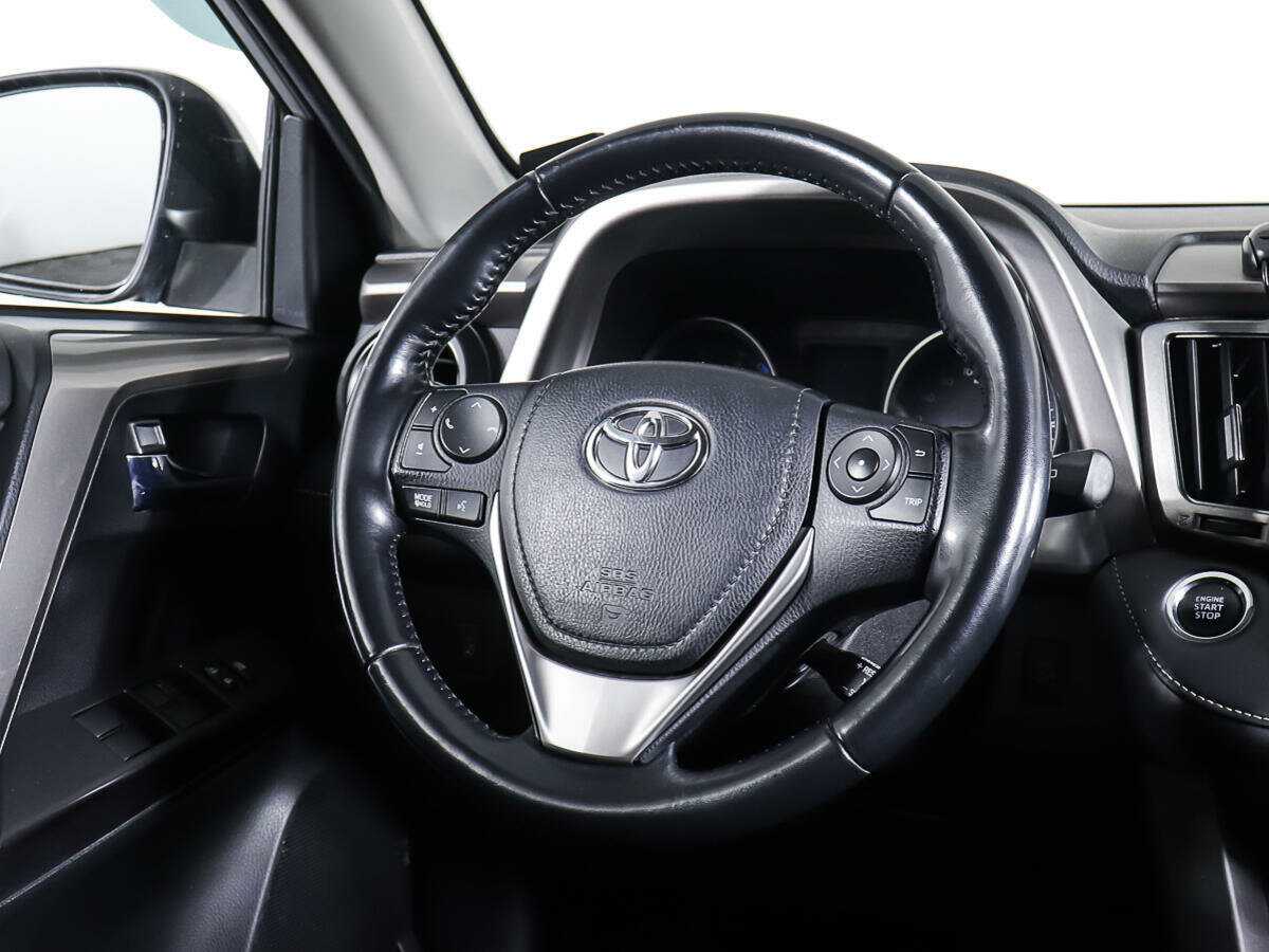 Toyota RAV4 2019 года с пробегом. Фото: #16