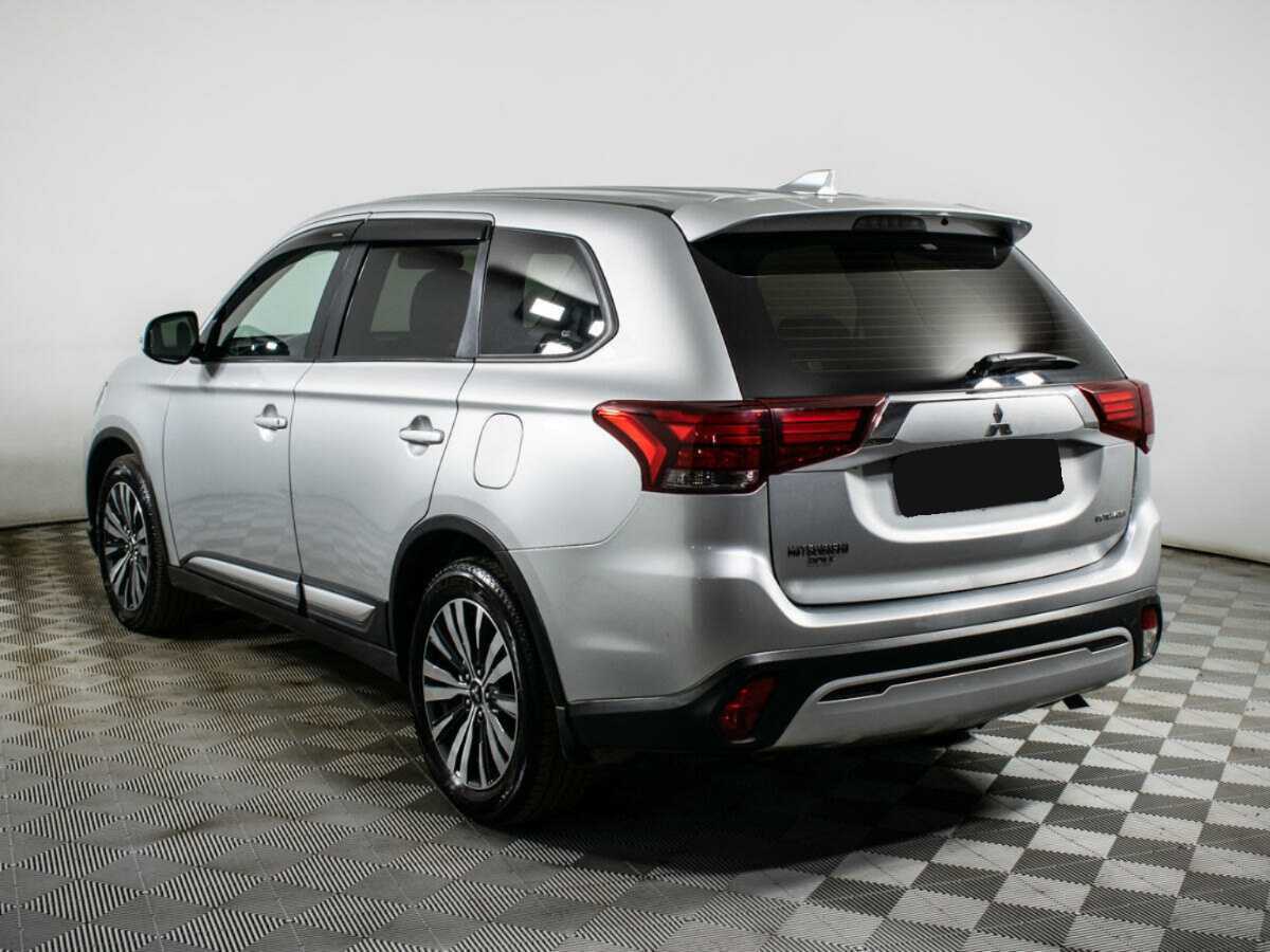 Mitsubishi Outlander 2019 года с пробегом. Фото: #5