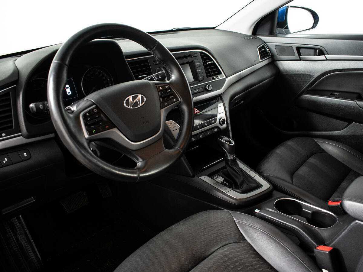 Б/У Хендай Елантра 2016 года. Фото: #12