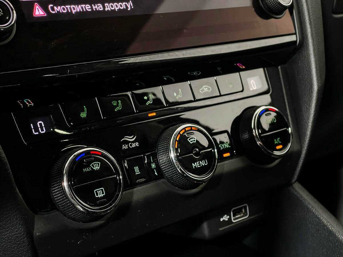 Б/У Шкода Октавия 2019 года. Фото: #14