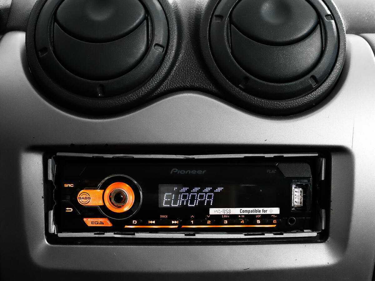 Б/У Рено Сандеро 2013 года. Фото: #12