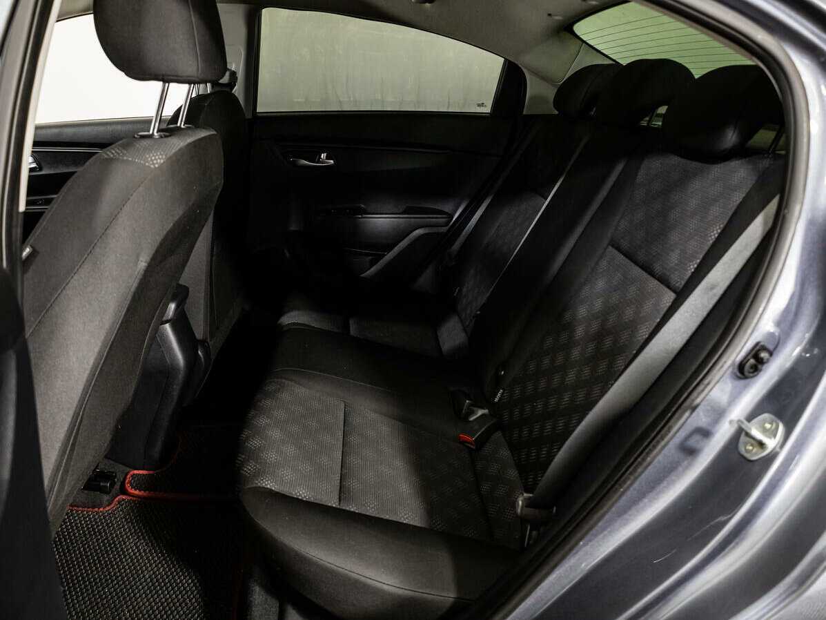 Б/У Киа Рио 2019 года. Фото: #9