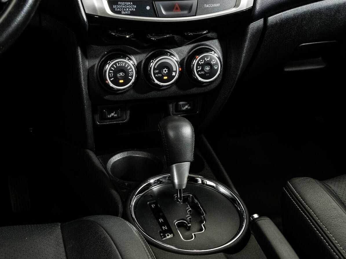 Б/У Митсубиши АС-Икс 2014 года. Фото: #13