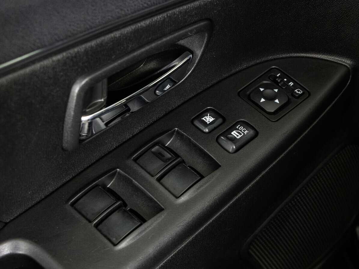 Б/У Митсубиши АС-Икс 2014 года. Фото: #19