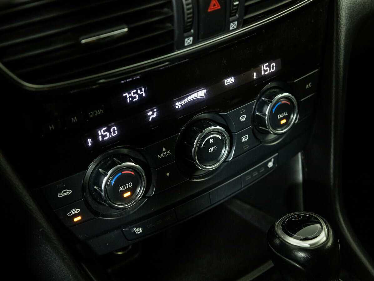 Б/У Мазда 6 2013 года. Фото: #18