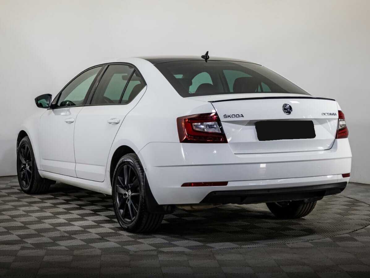 Skoda Octavia 2018 года с пробегом. Фото: #6
