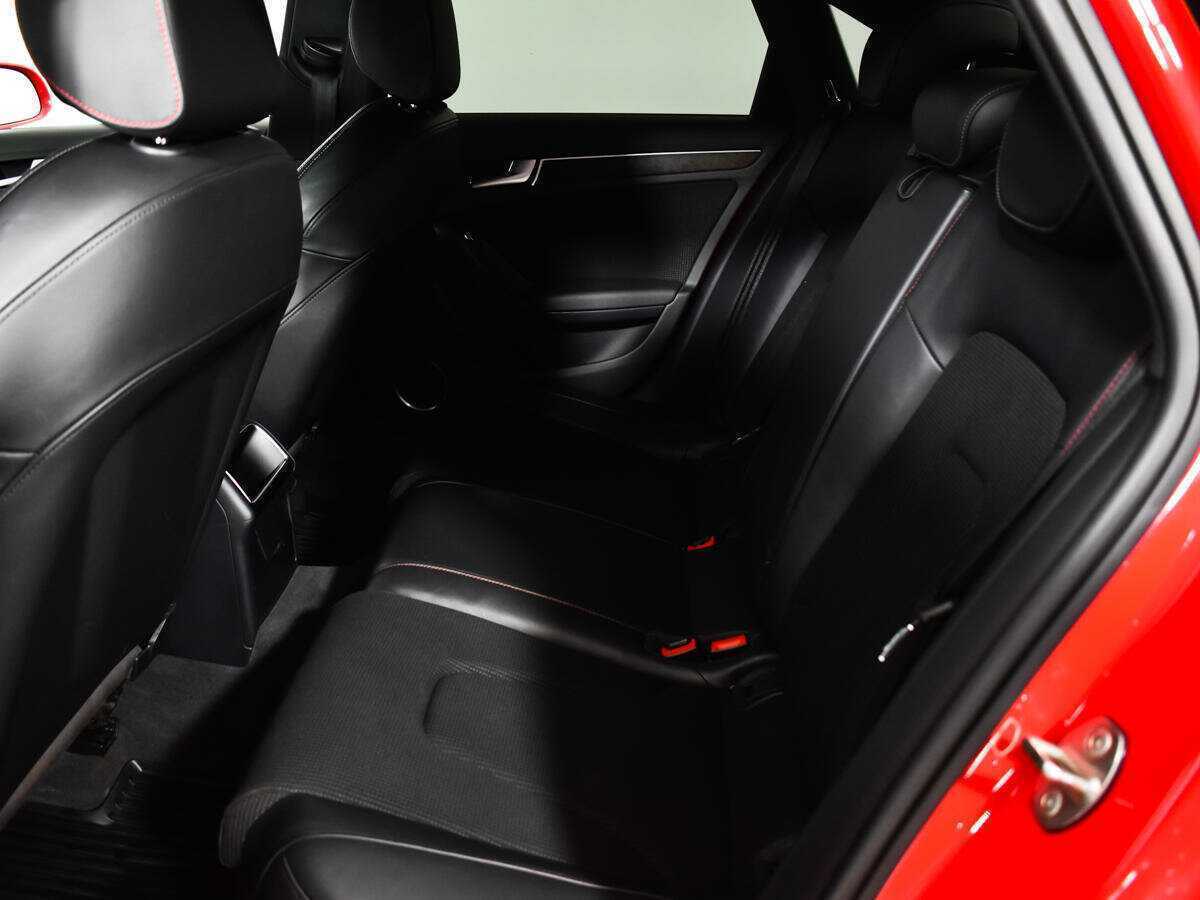 Audi A4 2015 года с пробегом. Фото: #9