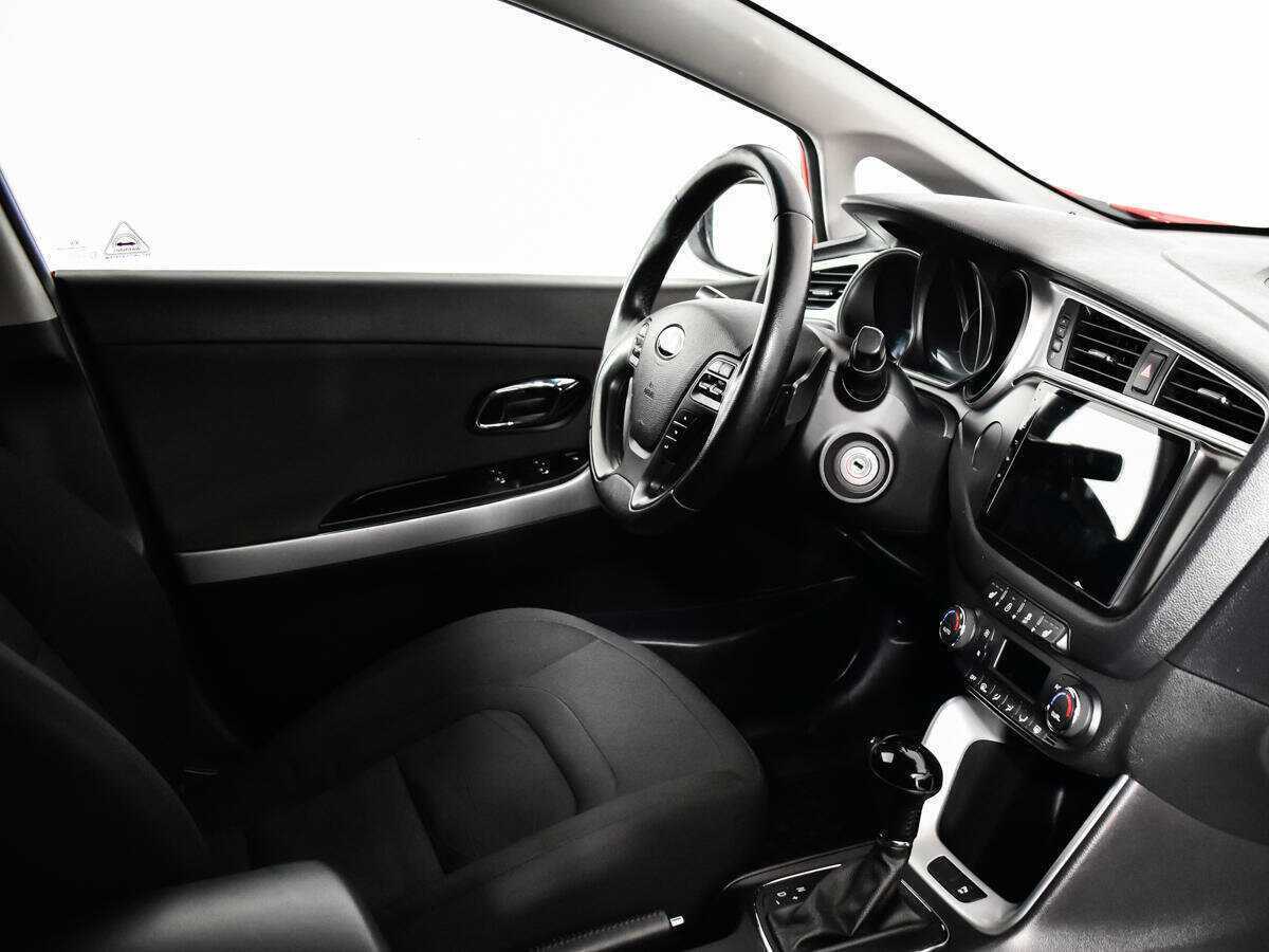 Б/У Киа Сид 2017 года. Фото: #8