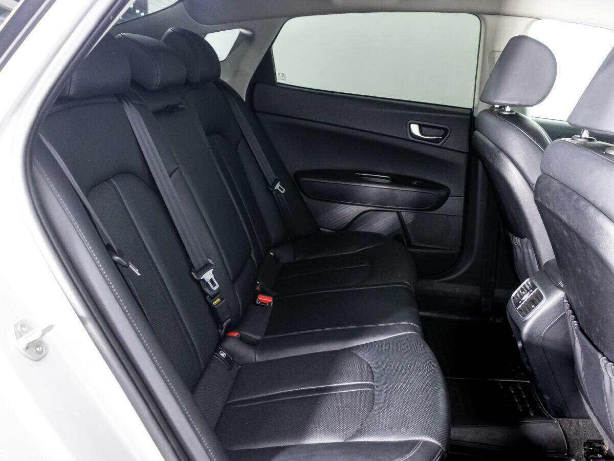 Б/У Киа Оптима 2019 года. Фото: #31