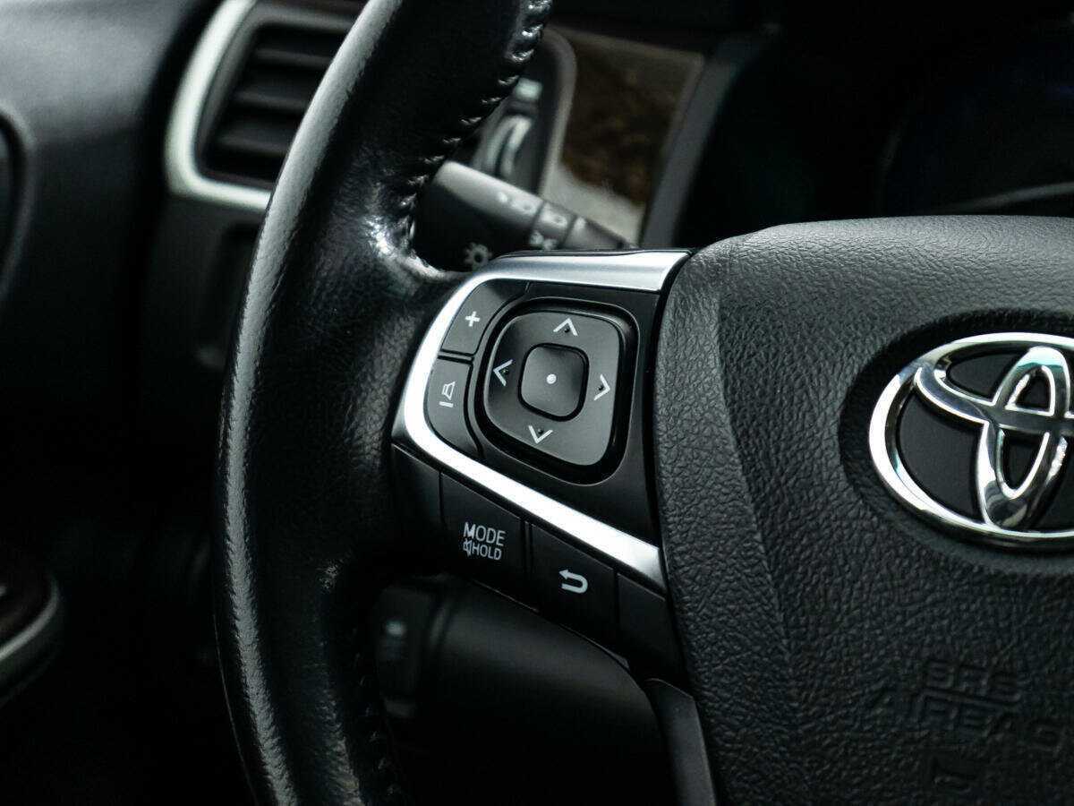 Toyota Camry 2017 года с пробегом. Фото: #19