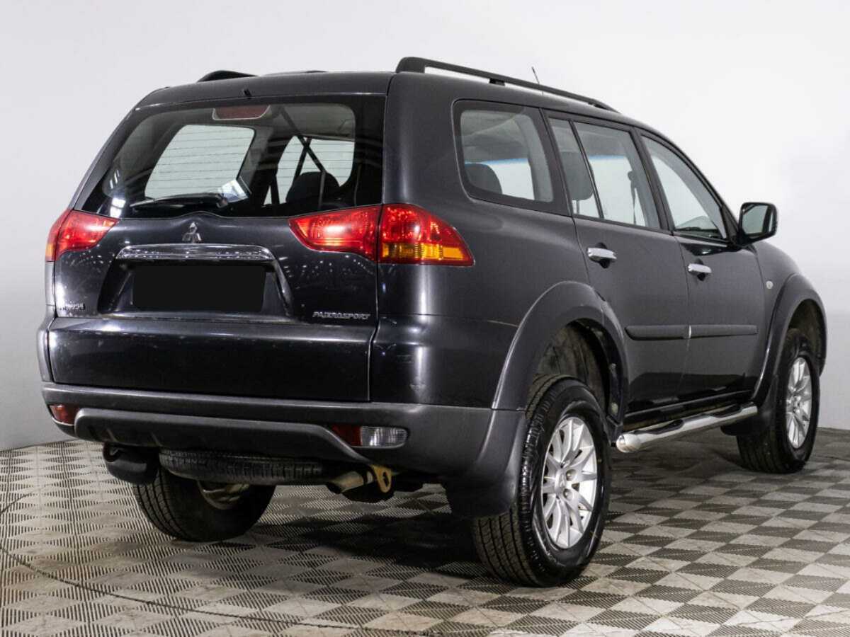 Б/У Митсубиши Паджеро Спорт 2012 года. Фото: #4