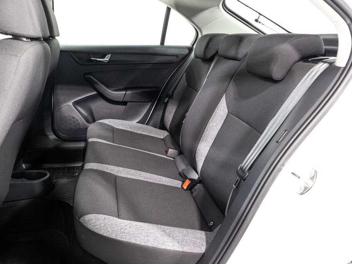 Б/У Шкода Рапид 2021 года. Фото: #8