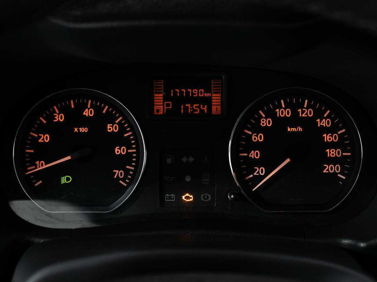 Б/У Ниссан Террано 2015 года. Фото: #11