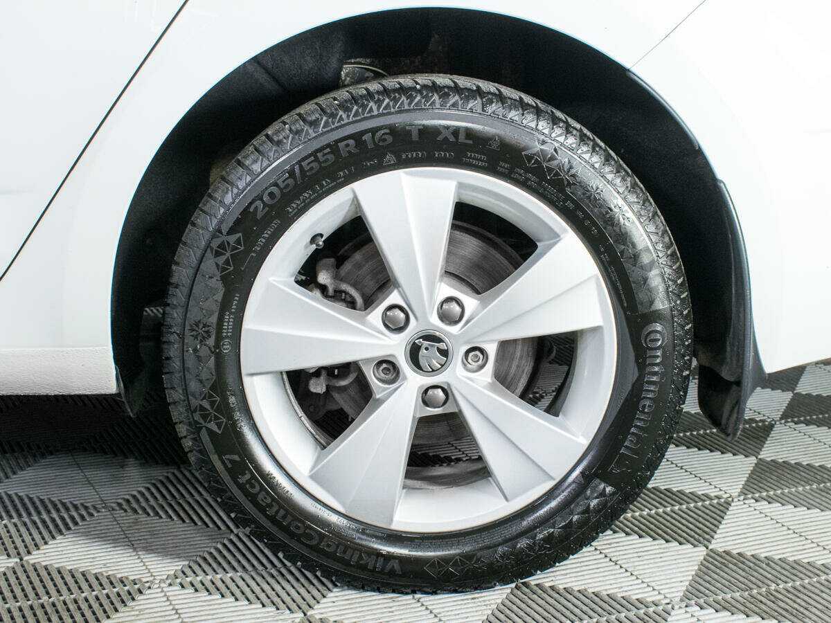 Skoda Octavia 2018 года с пробегом. Фото: #16