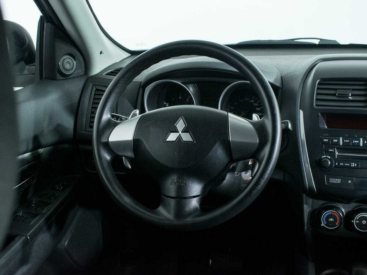 Б/У Митсубиши АС-Икс 2012 года. Фото: #12