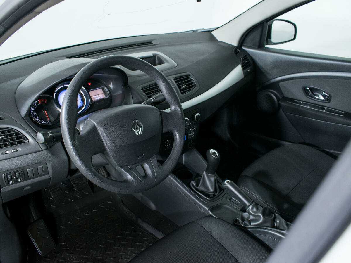 Renault Fluence 2013 года с пробегом. Фото: #10