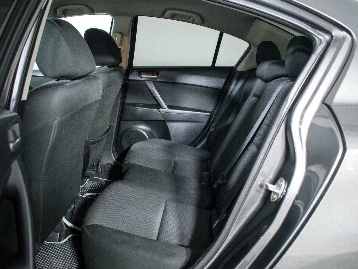 Б/У Мазда 3 2012 года. Фото: #9