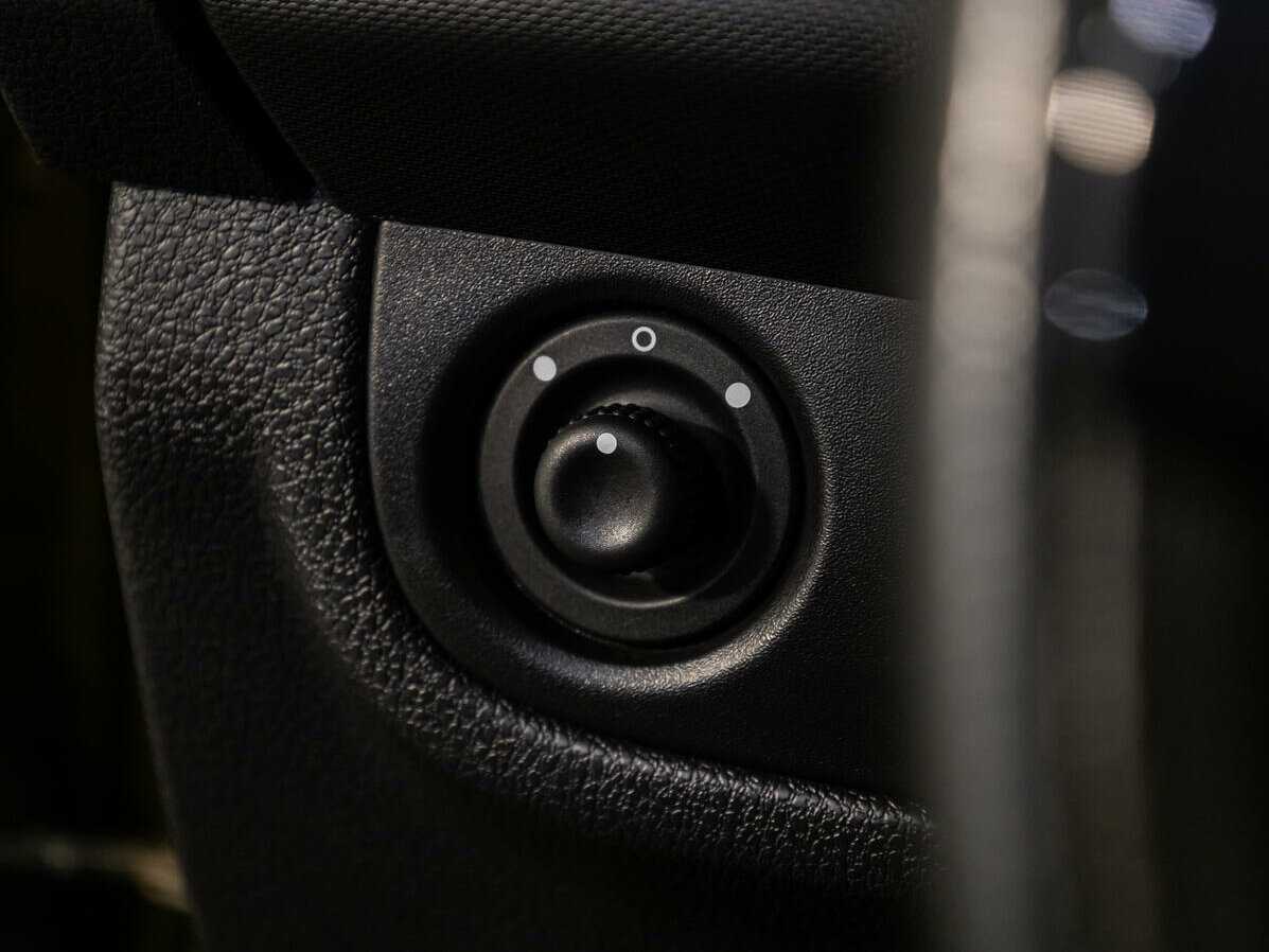 Б/У Рено Сандеро 2017 года. Фото: #14