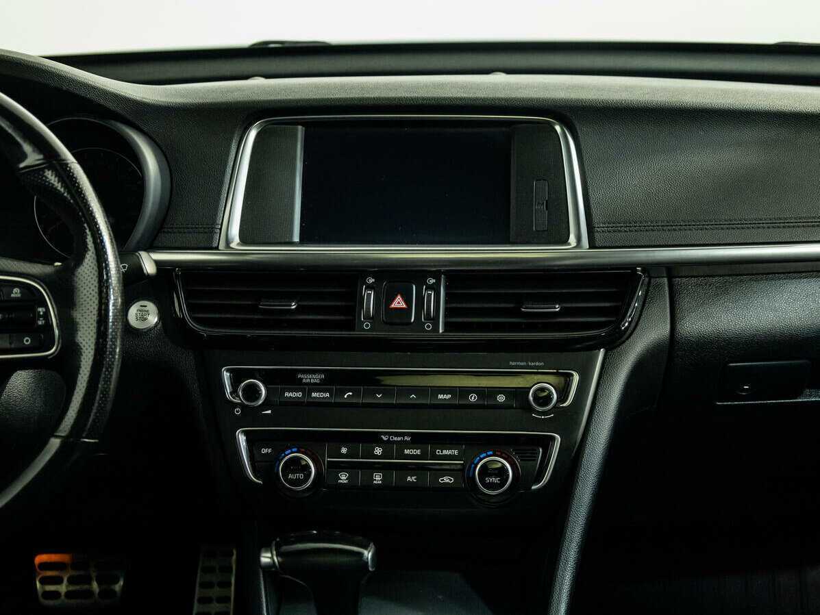 Б/У Киа Оптима 2016 года. Фото: #13