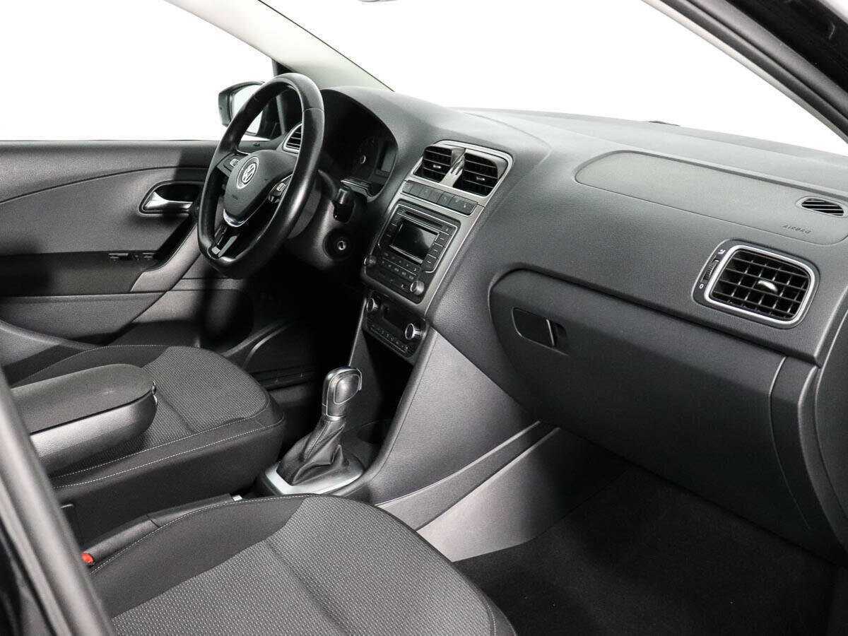 Б/У Фольксваген Поло 2017 года. Фото: #8